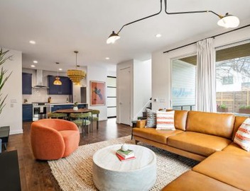 Hot Tub Club - Pool - BBQ - Walk to Rainey St 2
