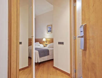 Hotel Acta Antibes 4