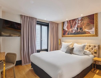 Hotel Eiffel Petit Louvre 5