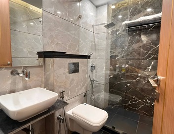 Hotel Keshav Residency - Medicity Gurugram, near Medanta Hospital 3
