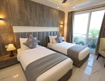 Hotel Keshav Residency - Medicity Gurugram, near Medanta Hospital 5