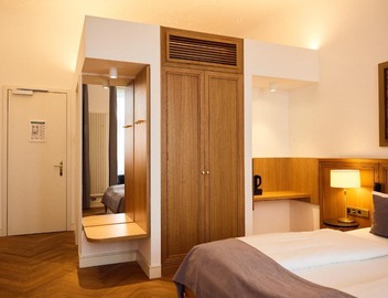Hotel Lindenufer 2