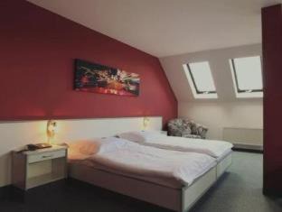 Hotel Nova 4