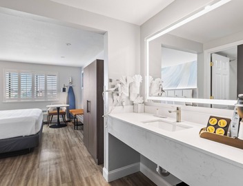 Hotel Skye SFO 3