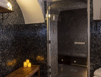 Hotel Whistler 3