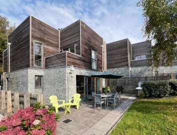 House 4 3