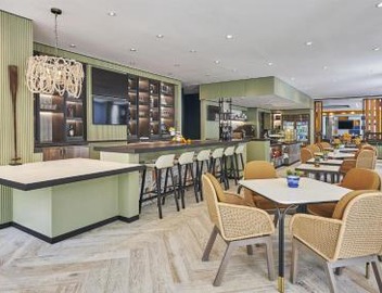 Hyatt Centric the Pike Long Beach 3