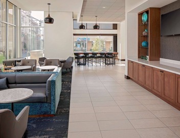 Hyatt Place Glendale/Los Angeles 2