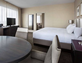 Hyatt Regency Pittsburgh International Airport 5