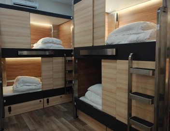 I Street Capsule Hostel 3