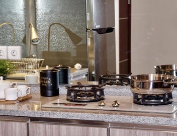 Luxurious 2-Bedroom Top Floor Condo at Jakarta Old Town 3