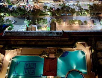 Luxurious 2-Bedroom Top Floor Condo at Jakarta Old Town 5