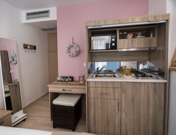 Ilianthos Apartments & Studios 3