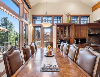 Immaculate, Spacious, Overlooking Snake River, Golf Course View, 5 Min To Slopes 3