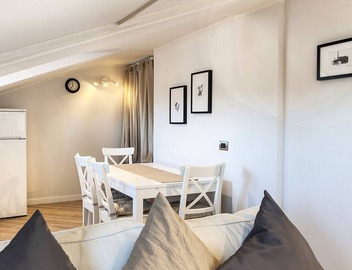 Incredible terrace and wonderful view. Large apartment just renewe 4