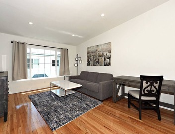 ING5- Charming 2-bedroom 2 bath apartment in nice Los Angeles with WiFi, AC 3