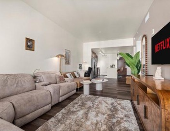 InScape Cherry Creek Private Suite 2 KING BEDS 3