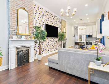 Insta Ready Meets Modern Comfort - Stylish 2BD/2BA 2