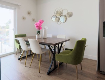 Insta-Worthy Modernistic 4B4B Suite 5