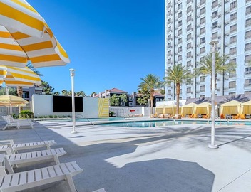 International Suite | Vegas Casino Stay 5