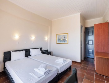 Ionio Hotel 3