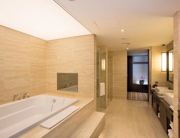 Isquare Hotel 3