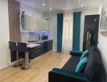 Jacuzzi Suite - Elegant Retreat in Conca D'oro 2