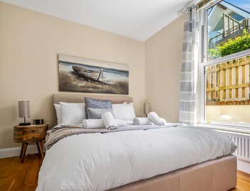 Jarrahdale Beach House - Stunning Luxurious Pad by the Beach - Pass the Keys 2