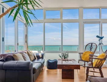 Jarrahdale Beach House - Stunning Luxurious Pad by the Beach - Pass the Keys 5