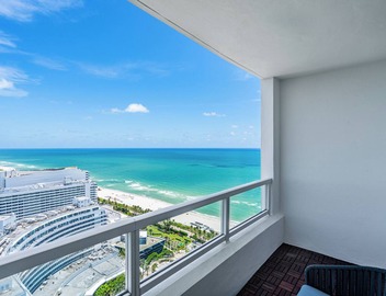 Jr Suite Presidential Design Ocean Fontainebleau 4