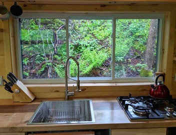 Juniper Cabin | Tiny Cabin Overlooking Fall River 2