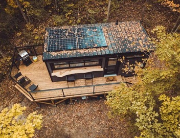 Juniper Cabin | Tiny Cabin Overlooking Fall River 4