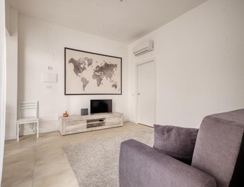 Just Urban Stays - Modern 1-BR Apartment Navigli - Metro M2 3