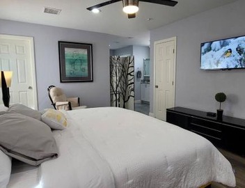 K - Fully remodeled and professionally decorated 5