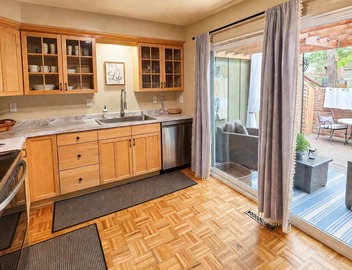 Ken Caryl Luxury Town House 3