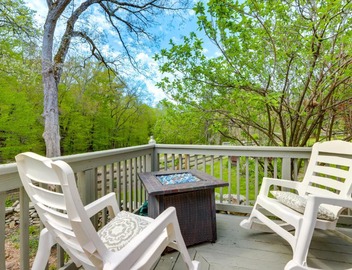 Killingly Barnyard Studio in Wine Country! 5