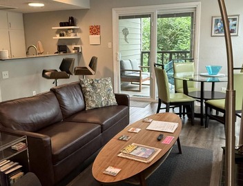 King & twin beds, desk, deck, 2 blks Zilker Park/Barton Springs, @2 mi DT! 2