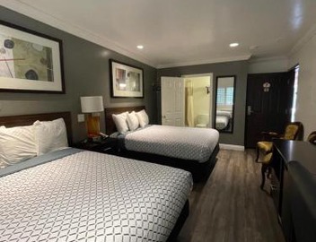 La Casa Inn 2