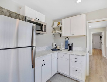 La Jolla Shores Beach Bungalow w/Balcony, 2 Units in 1 & Steps from the Beach! 3