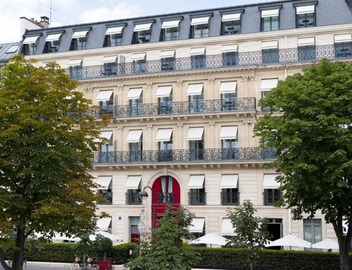 La Réserve Paris Hotel & Spa 3