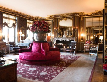 La Réserve Paris Hotel & Spa 4