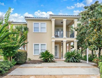 La Valencia Beach House by Emerald Coast Retreats 3