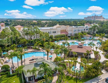 Lakefront Luxury 5