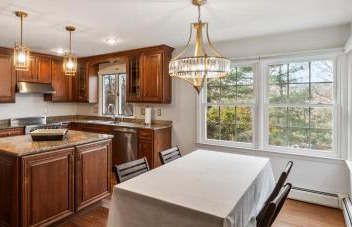 Lakeside Home 4