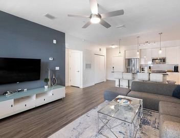 Landing | Incredible 3BD, Gym, Pool 5