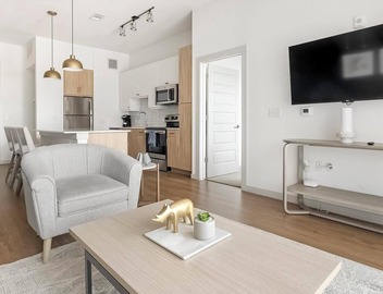 Landing | Modern 1BD, Gym, Yoga Studio 2
