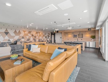 Landing | Stylish 1BD, Gym 5