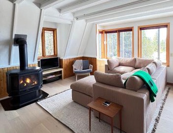 Lands End Private Tobermory Waterfront Escape 5