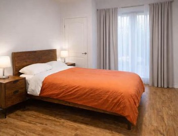 Large 2bdr 2wshr, private terrace, gym, sauna, garage 5