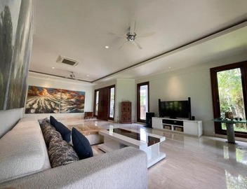 Large Garden Oasis Home in Kemang 3